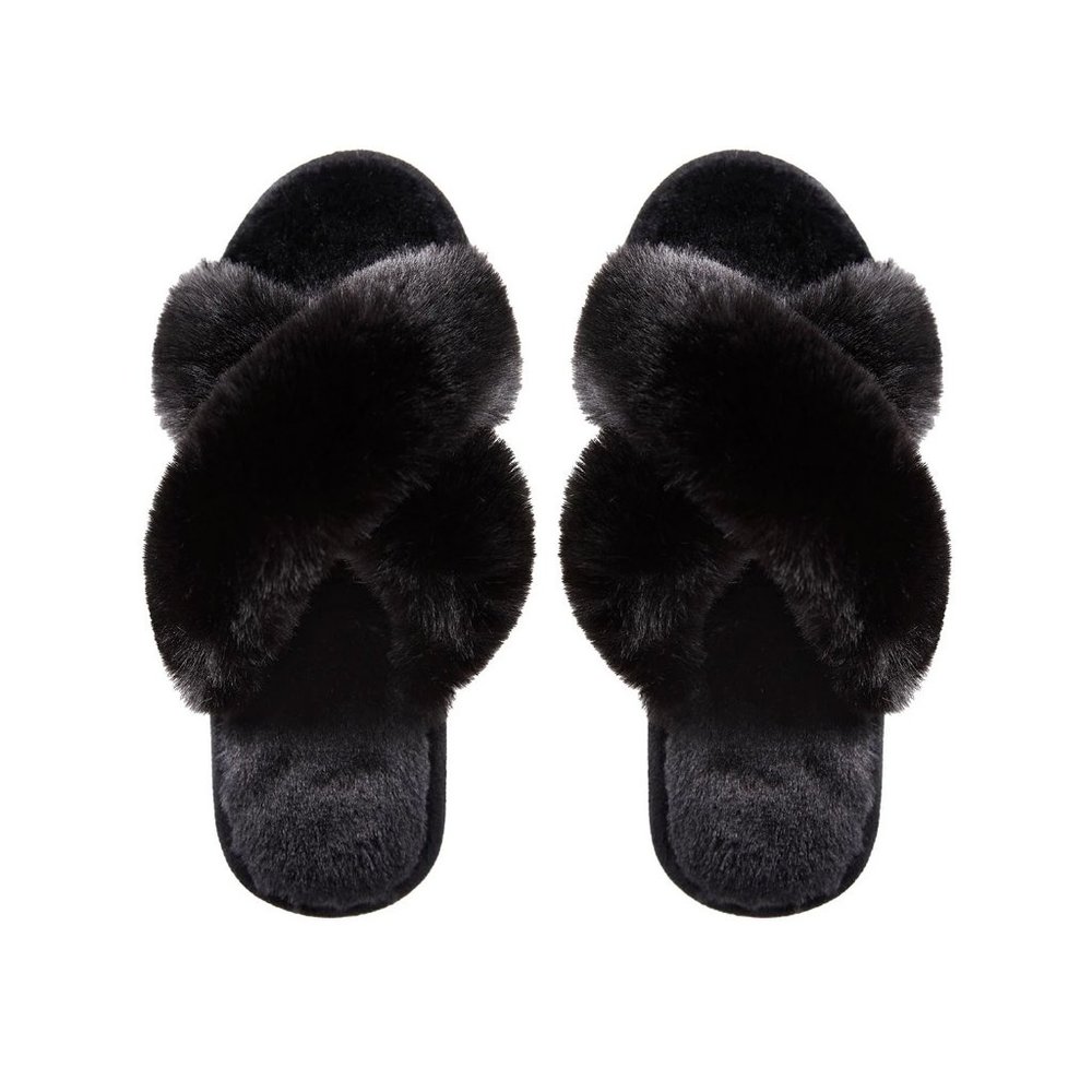 NWOT MeMoi Beverly Cozy Black Fur Criss Cross Open Toe Memory Foam Plush Slipper